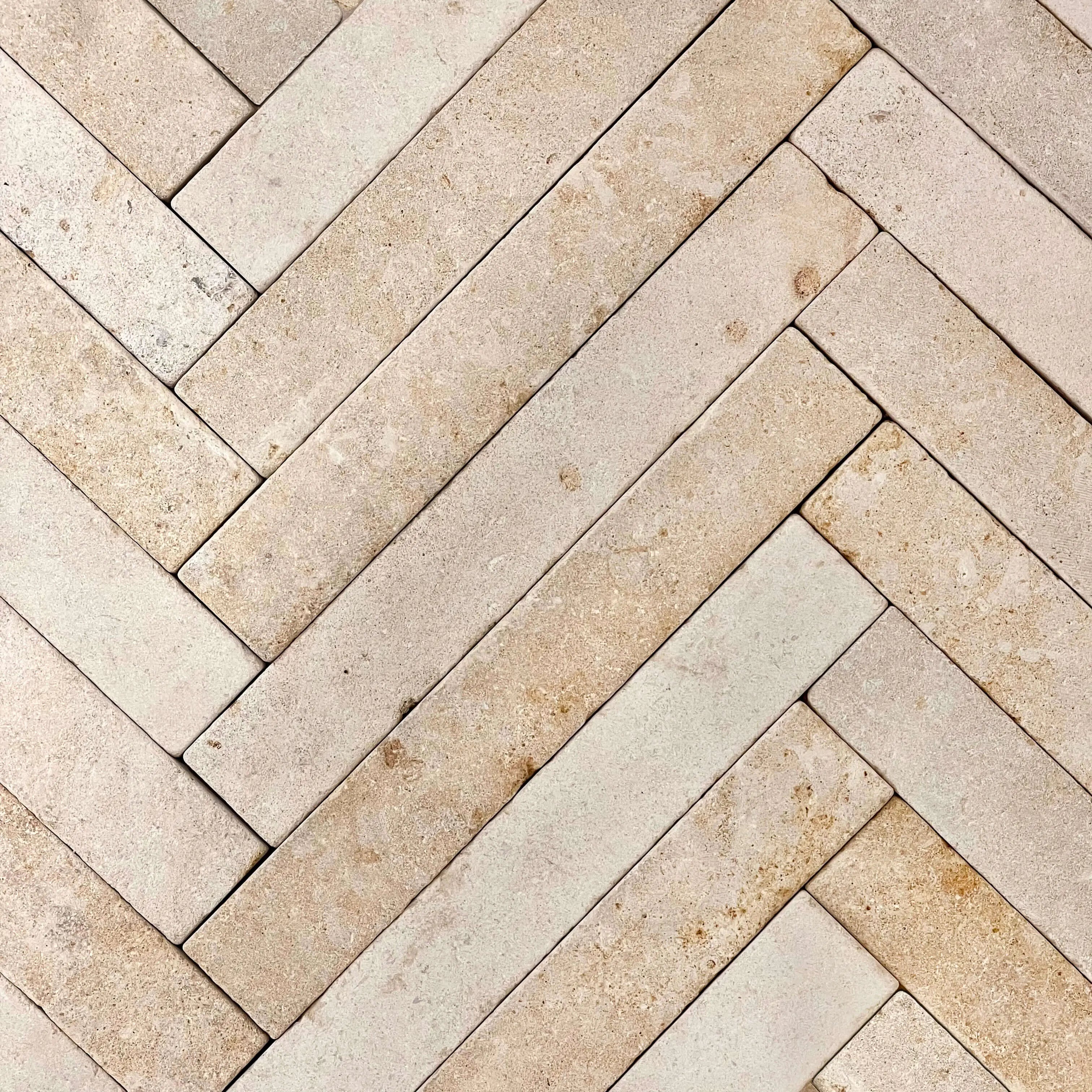 Dallage chevron en pierre calcaire ANTICA - Minéral Pierre Naturelle